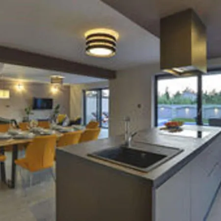 Villa In With Private Pool