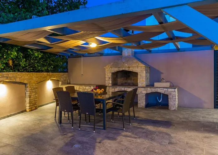 In With Private Pool *