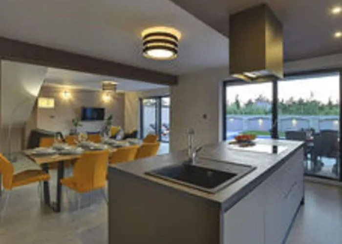 Villa In With Private Pool