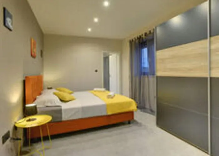 In With Private Pool Valbandon